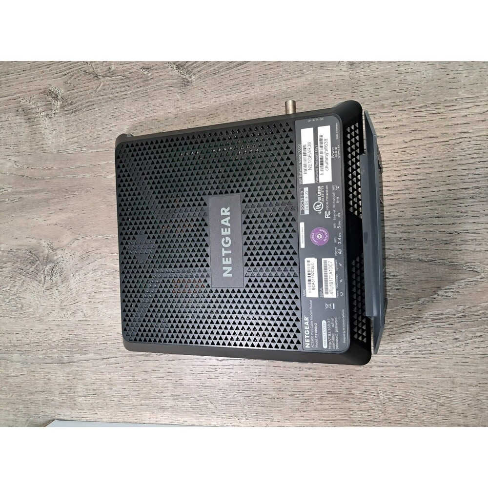 Netgear Nighthawk C7000v2 AC1900 Wi-Fi Cable Modem Router - Picture 2 of 7